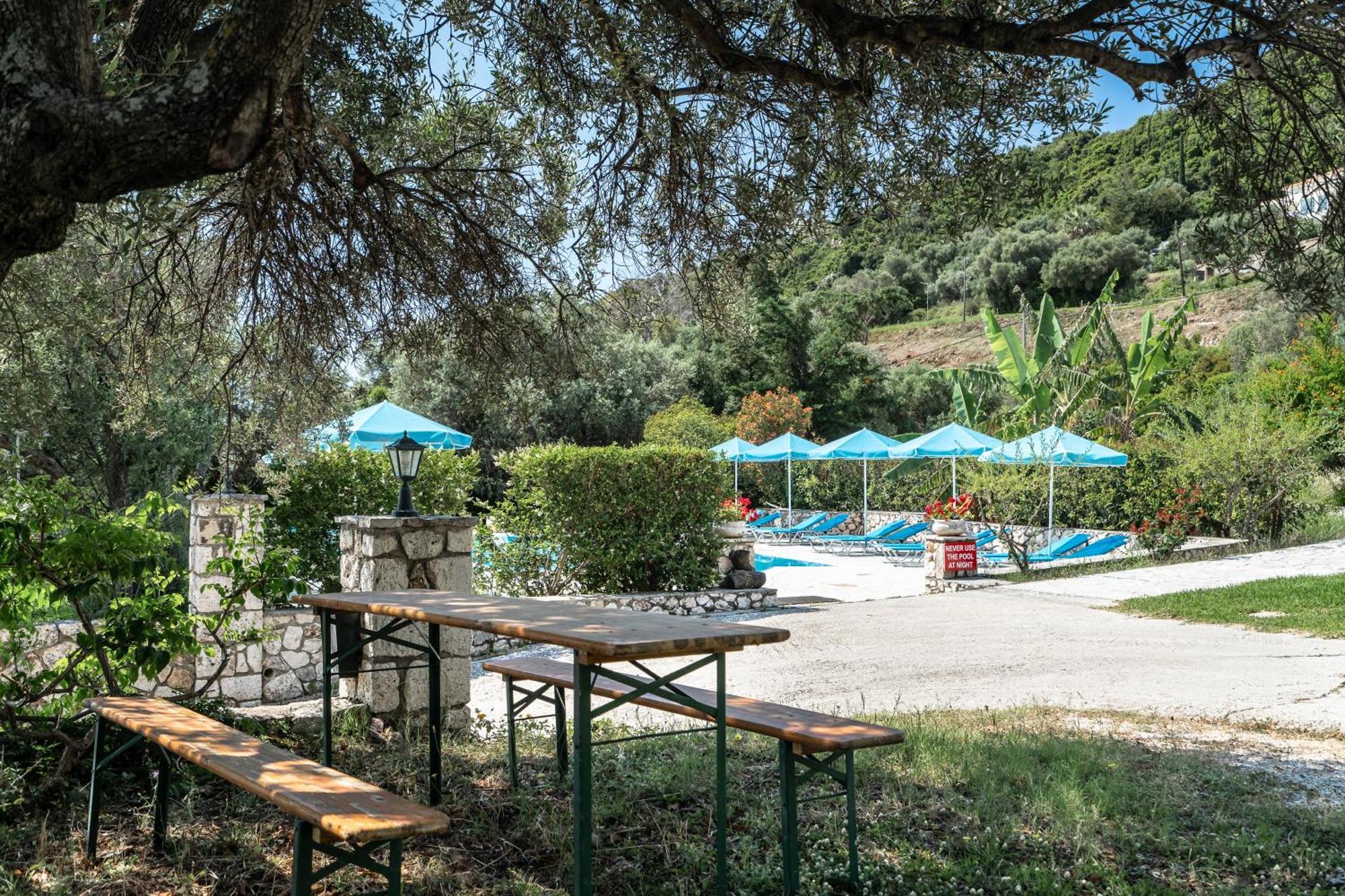 Anemona Apartments